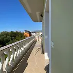 Blue River Apartment