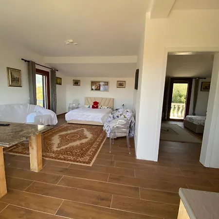 Blue River Apartment Orikum